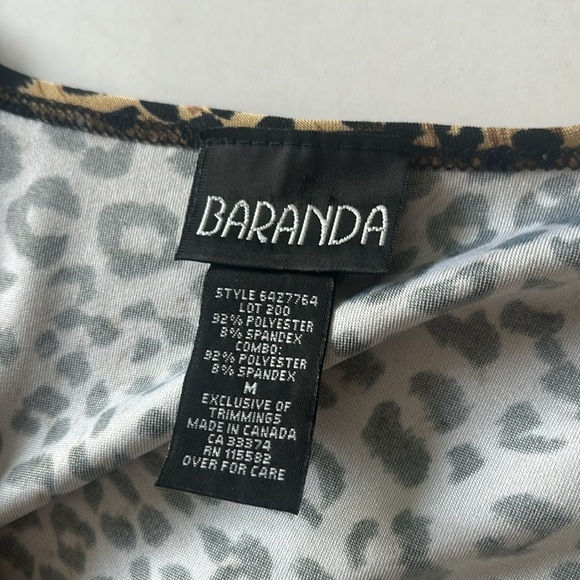 Leopard print twist top with built in black tank. Women’s size Medium - Picture 3 of 8